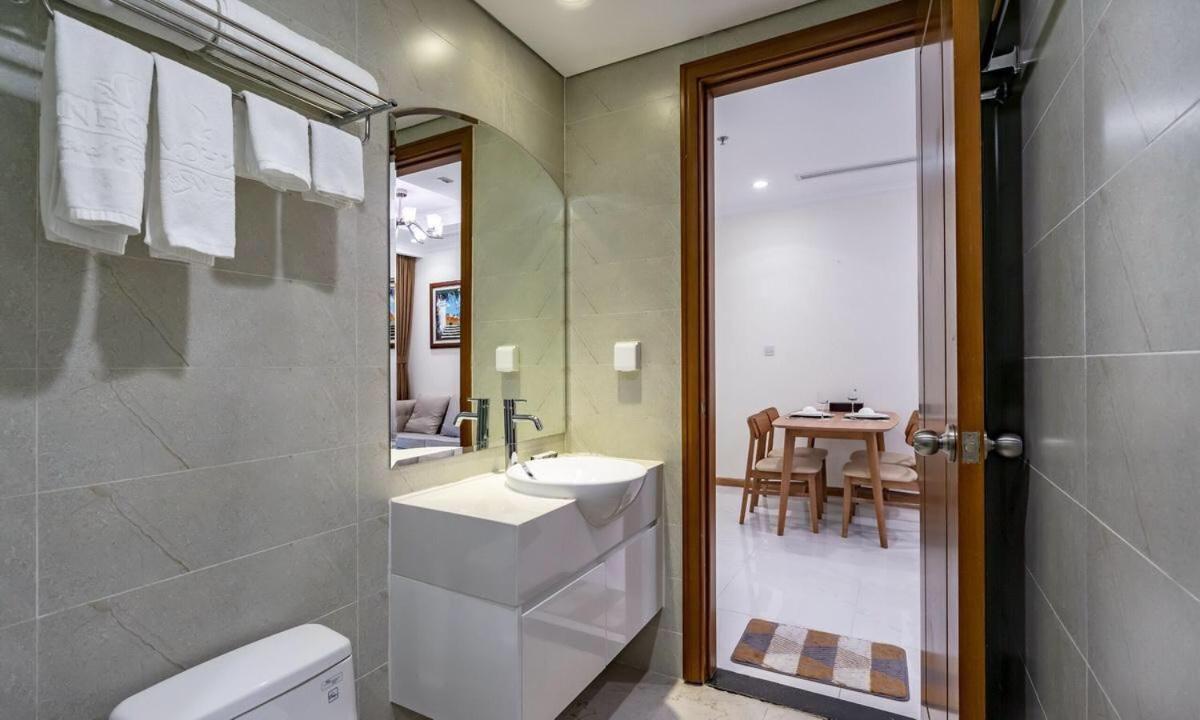 Cherry Homeapart Vinhomes Central Park Ho-Chi-Minh-Stadt Exterior foto